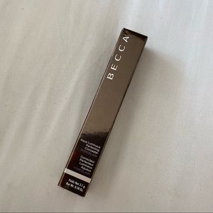 Becca Aqua Luminous Concealer Porcelain